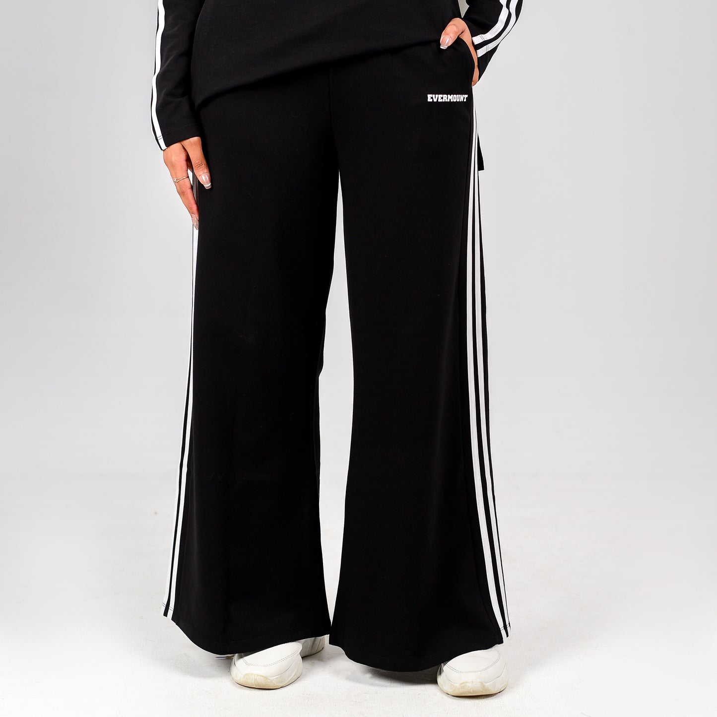 LineFlow Wide Leg (Sweatpants Only)