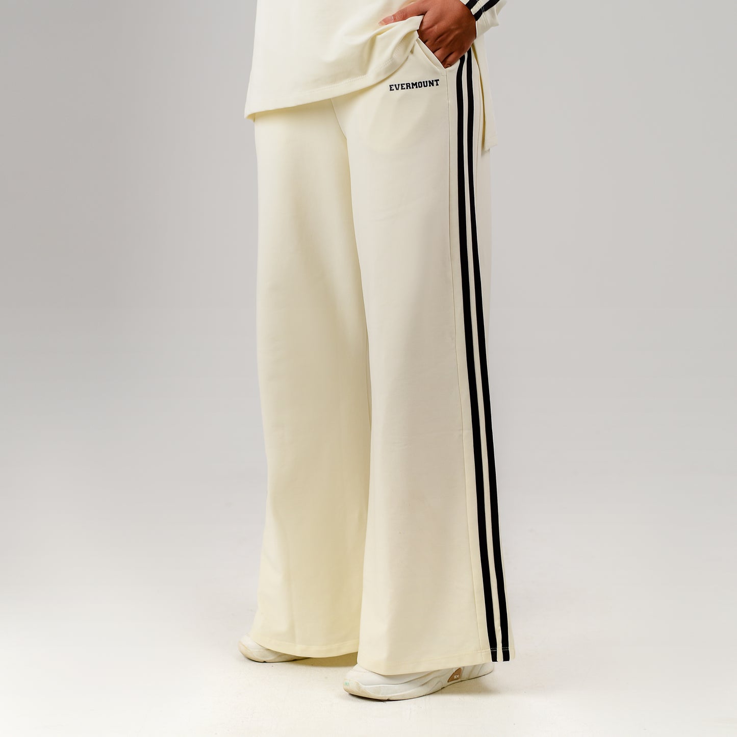 LineFlow Wide Leg (Sweatpants Only)