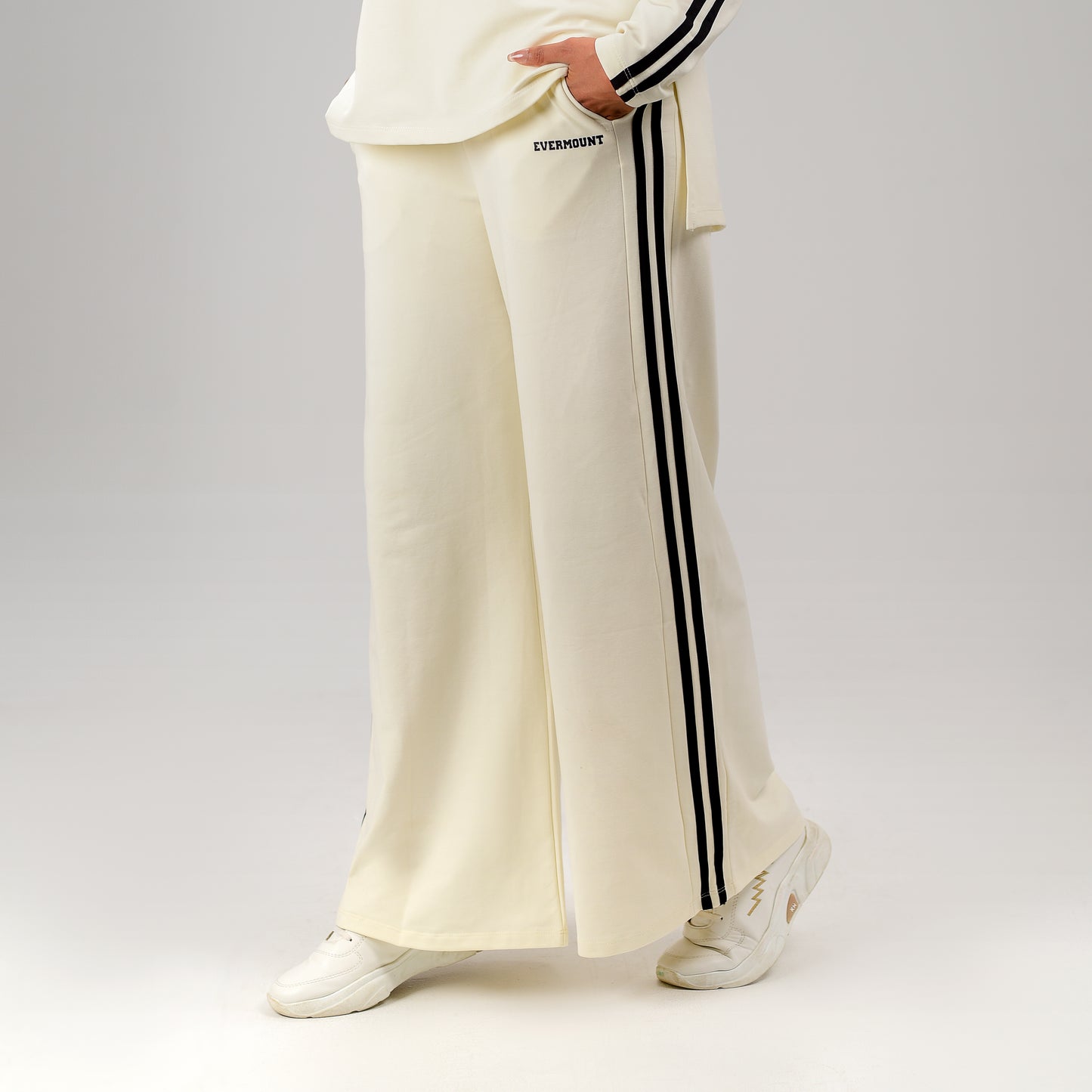 LineFlow Wide Leg (Sweatpants Only)
