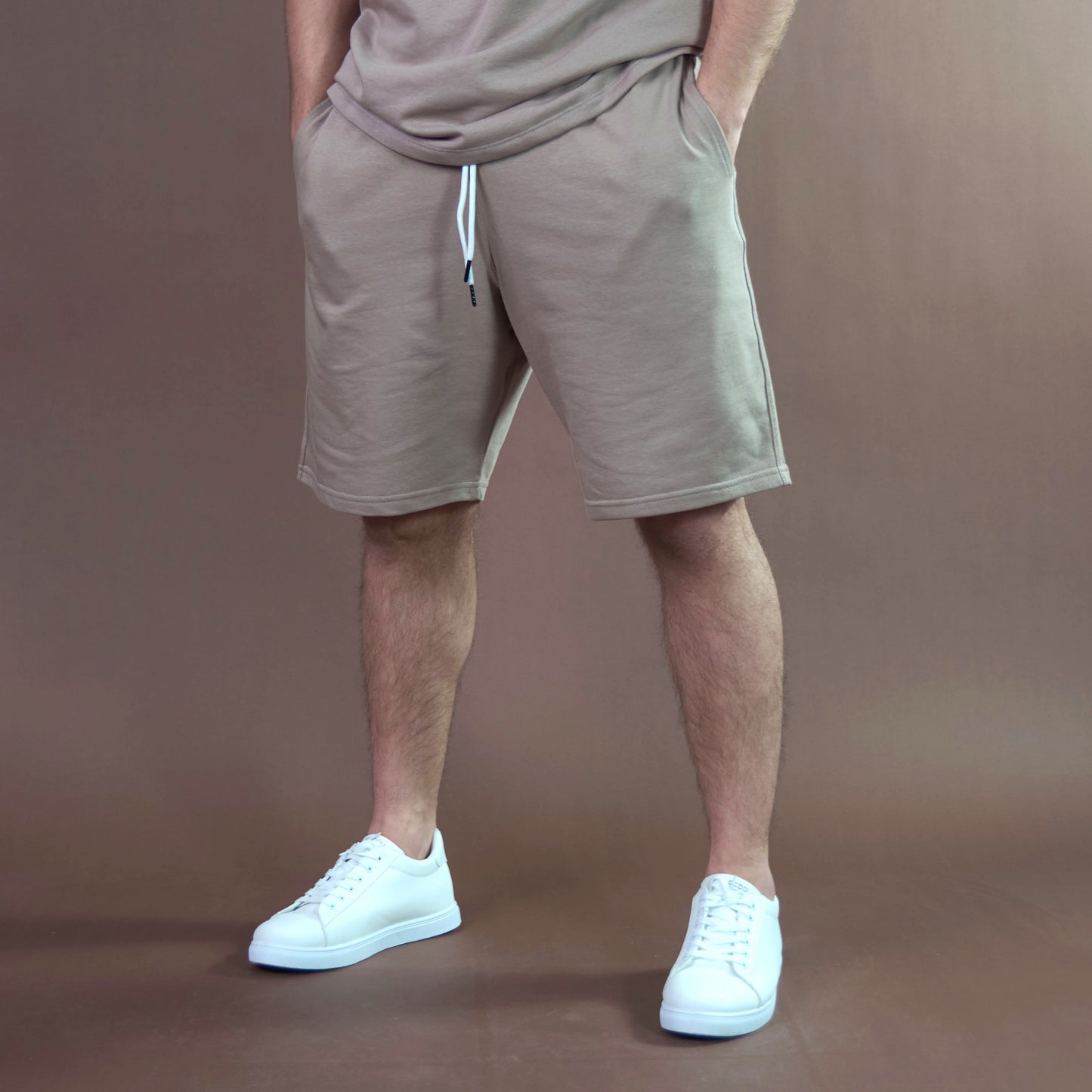 Plain RelaxedMotion Shorts (Cafe)